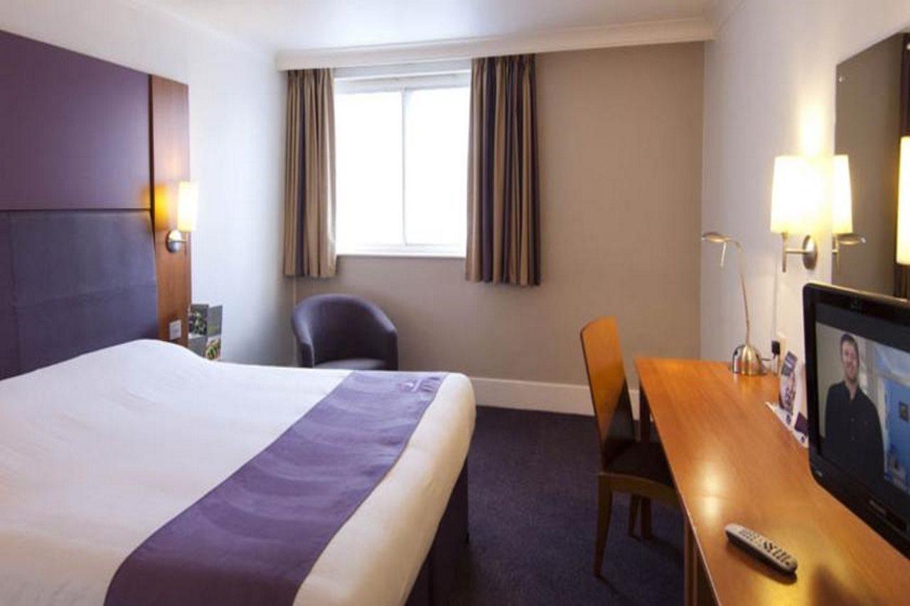 Premier Inn เคทเทอริง ภายนอก รูปภาพ